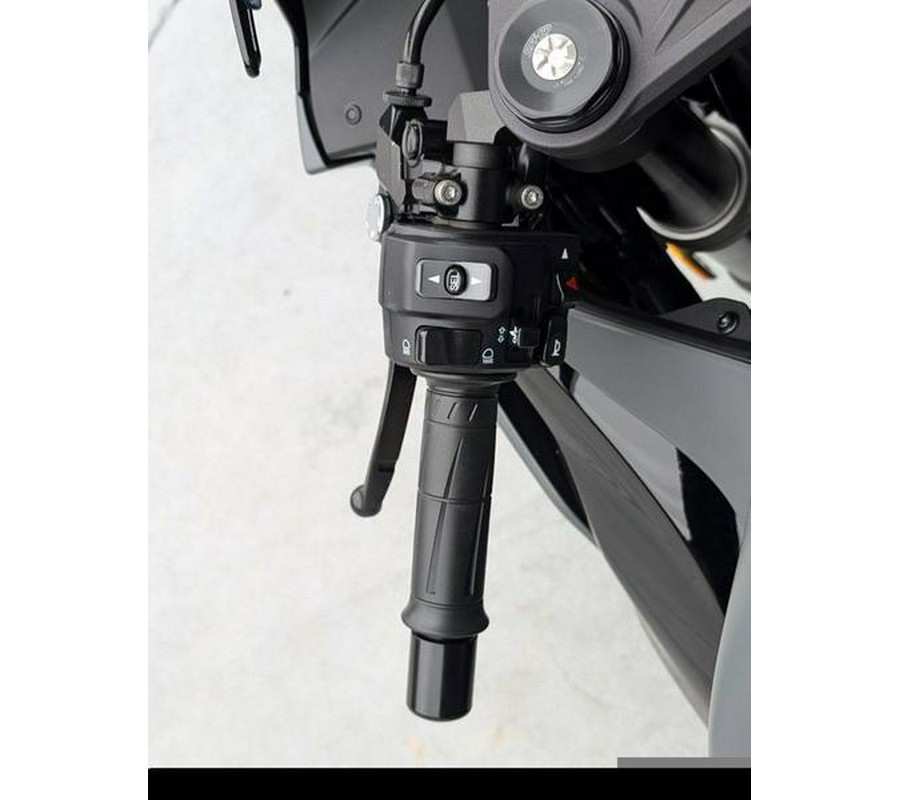 2025 Kawasaki Ninja® ZX™-6R