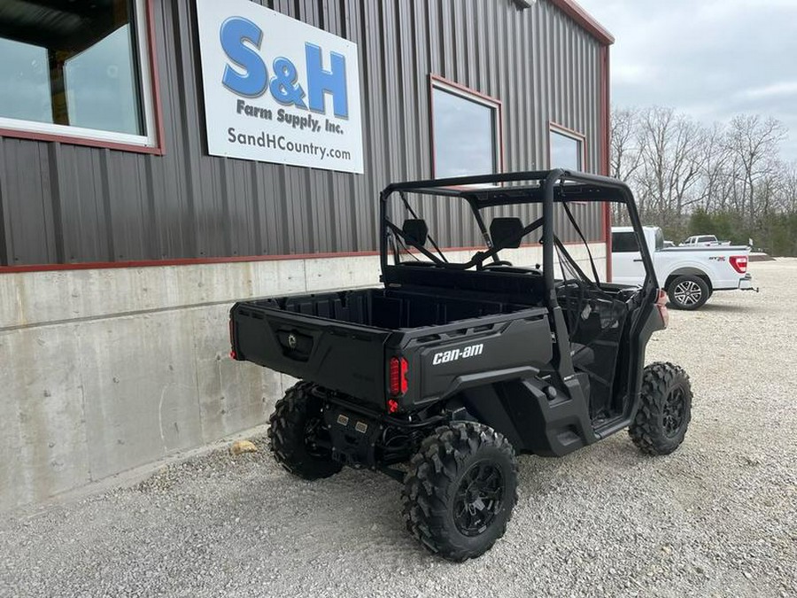 2025 Can-Am® Defender DPS HD10