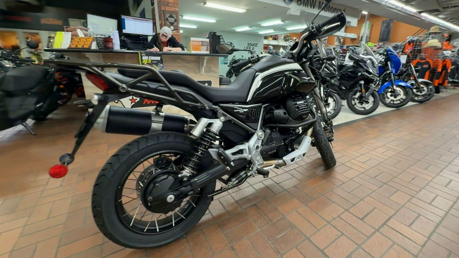 2023 MOTO GUZZI V85 TT ADVENTURE GUARDIA D'ONORE