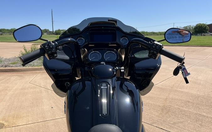 2024 Harley-Davidson Road Glide 3 Vivid Black - Black Finish