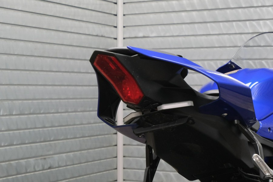 2026 YAMAHA YZFR1