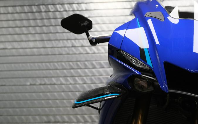 2026 YAMAHA YZFR1
