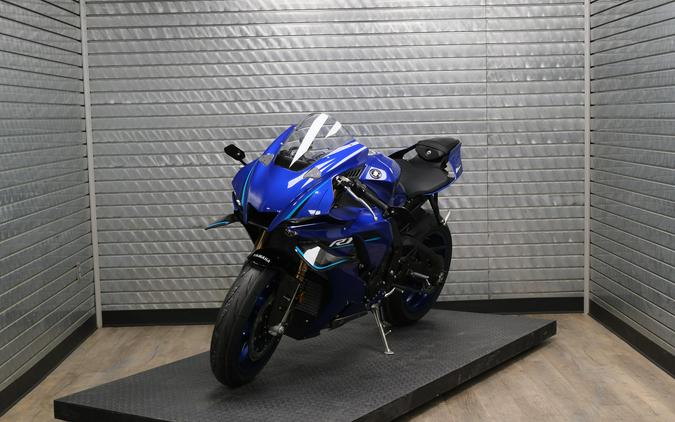 2026 YAMAHA YZFR1