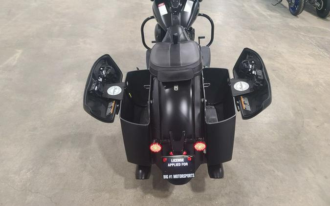 2025 Indian Chieftain Dark Horse W/Powerband Audio Black Smo