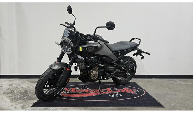 2024 Husqvarna Motorcycles SVARTPILEN 401