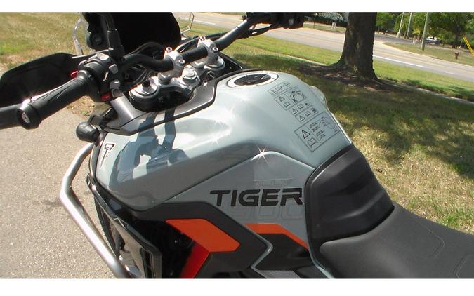 2026 Tiger 900 Desert Edition - Triumph