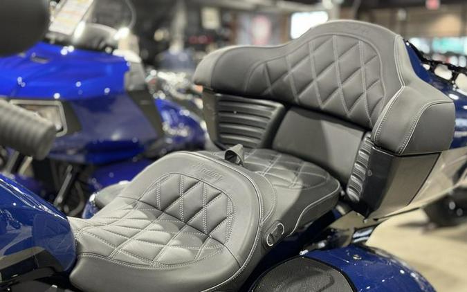 2024 Indian Motorcycle® Pursuit® Dark Horse® with PowerBand Audio Package Springfield Blue