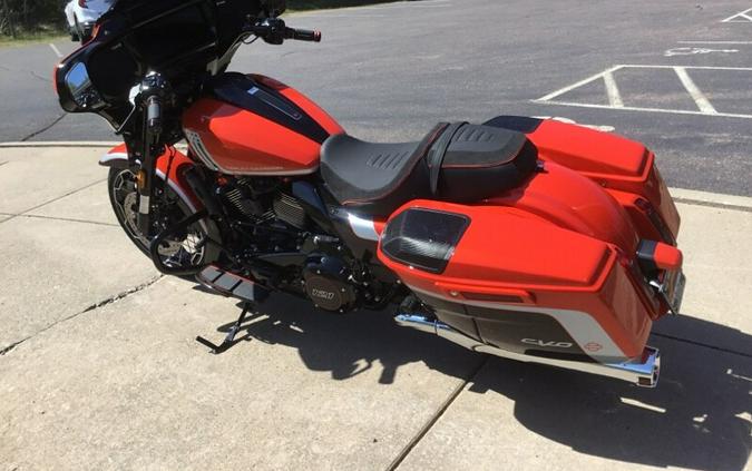 2024 Harley-Davidson® CVO™ Street Glide® LEGENDARY ORANGE