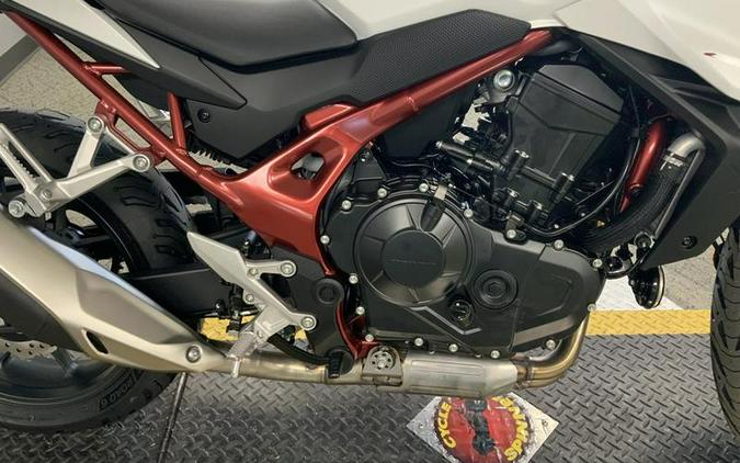 2025 Honda® CB750 Hornet
