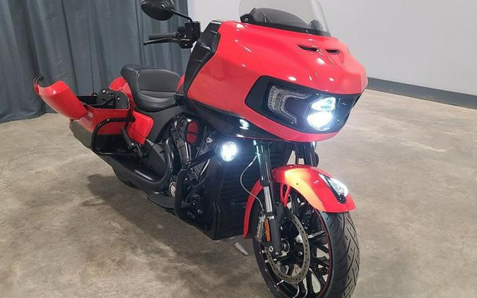 2022 Indian Challenger Dark Horse Indy RedBlack Metallic