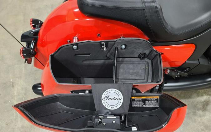 2022 Indian Challenger Dark Horse Indy RedBlack Metallic