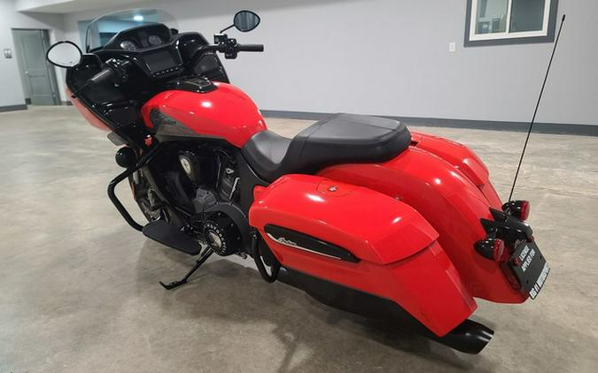 2022 Indian Challenger Dark Horse Indy RedBlack Metallic