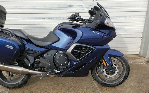 2015 Triumph Trophy SE ABS