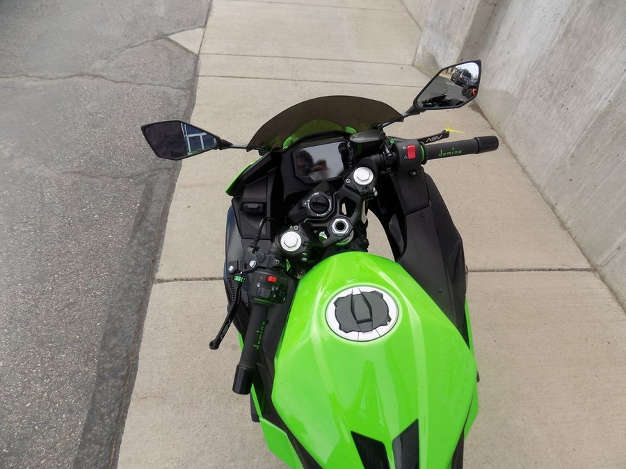 2025 Kawasaki Ninja® 500 KRT Edition SE ABS