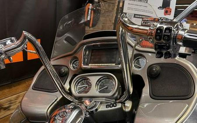 2016 Harley-Davidson® FLTRUSE - CVO™ Road Glide Ultra®