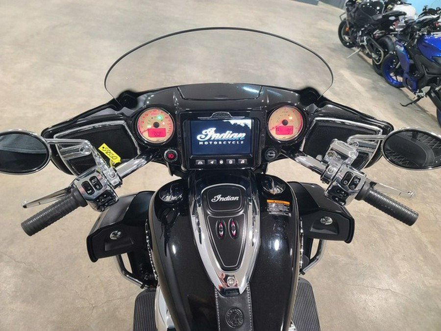 2025 Indian Roadmaster Black Metallic