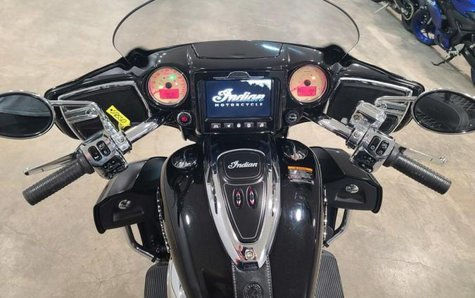 2025 Indian Roadmaster Black Metallic