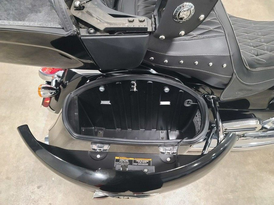 2025 Indian Roadmaster Black Metallic