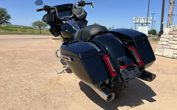 2024 Harley-Davidson Road Glide® Vivid Black