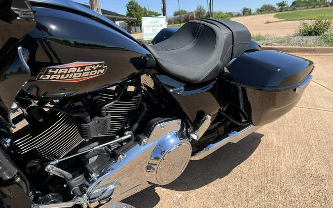 2024 Harley-Davidson Road Glide® Vivid Black