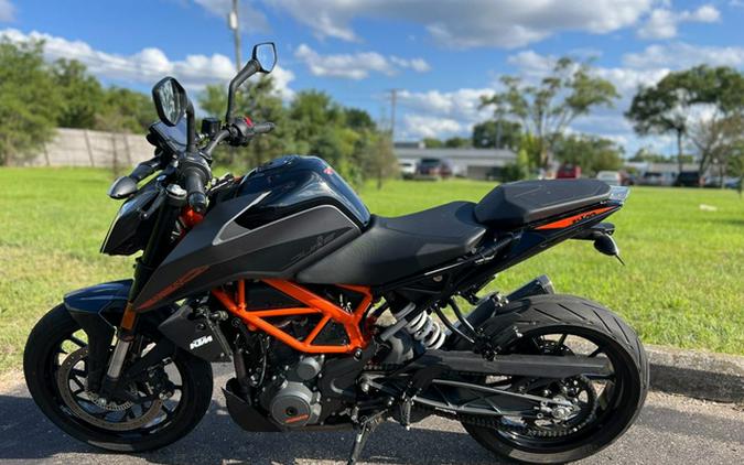 2023 KTM 390 Duke