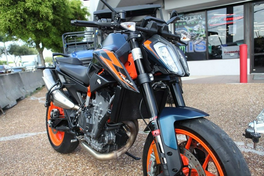 2023 KTM Duke 890 R