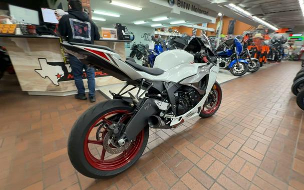 2025 Kawasaki Ninja ZX-6R ABS