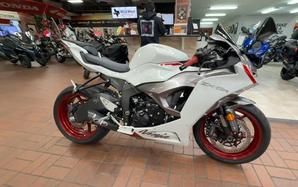 2025 Kawasaki Ninja ZX-6R ABS