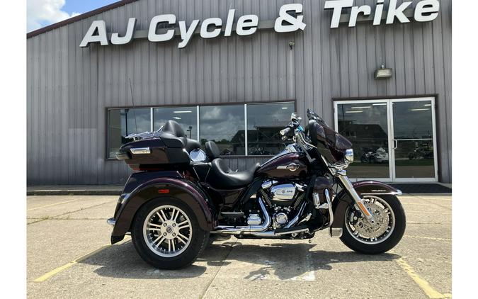 2022 FLHTCUTG Tri-Glide Ultra - Harley-Davidson®