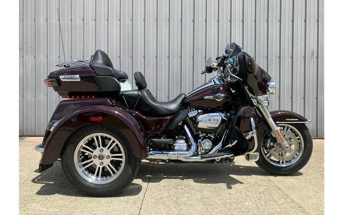 2022 FLHTCUTG Tri-Glide Ultra - Harley-Davidson®