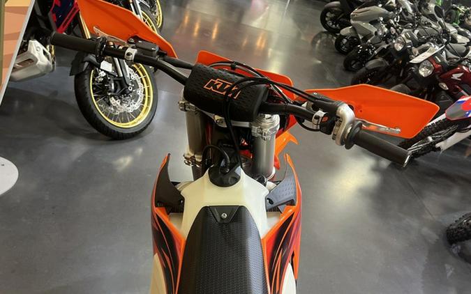 2027 KTM XC 300 W