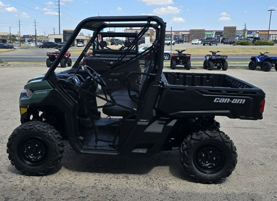 2025 Can-Am® Defender HD7