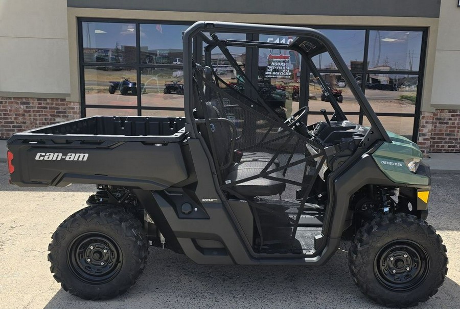 2025 Can-Am® Defender HD7