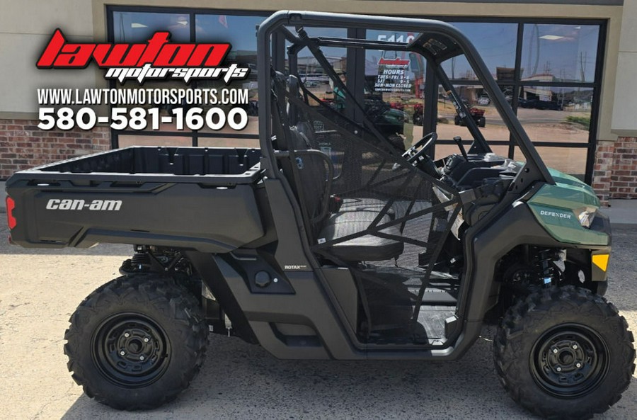 2025 Can-Am® Defender HD7