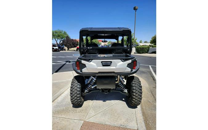 2024 Polaris Industries GENERAL XP4 1000 ULTIMATE - M SILVER QUARTZ Ultimate