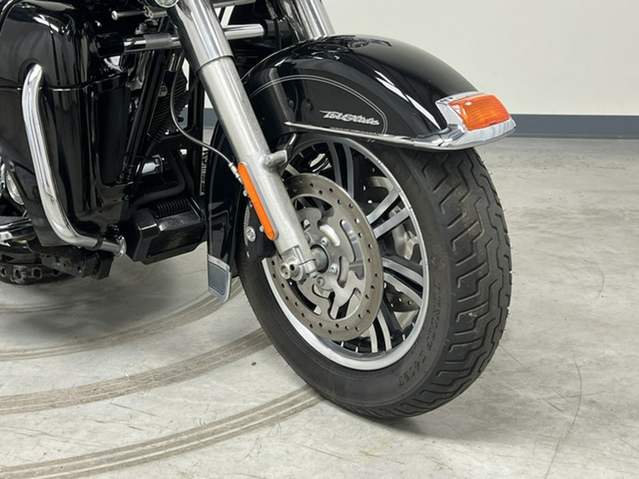 2013 Harley-Davidson Tri Glide Ultra Classic FLHTCUTG