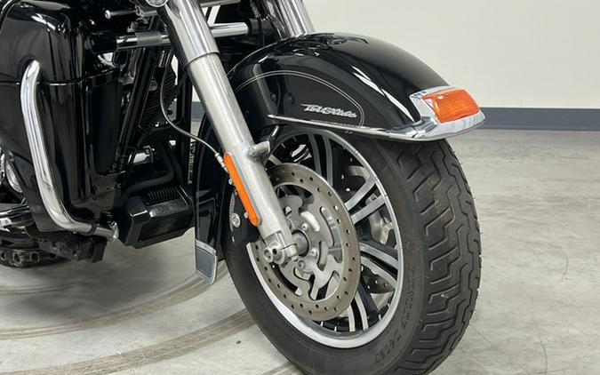 2013 Harley-Davidson Tri Glide Ultra Classic FLHTCUTG