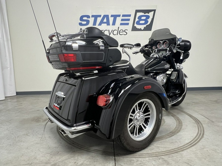 2013 Harley-Davidson Tri Glide Ultra Classic FLHTCUTG