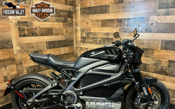 2021 LiveWire™ONE® Liquid Black LW1