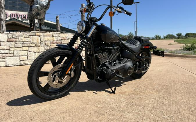 2024 Harley-Davidson Street Bob 114 Vivid Black