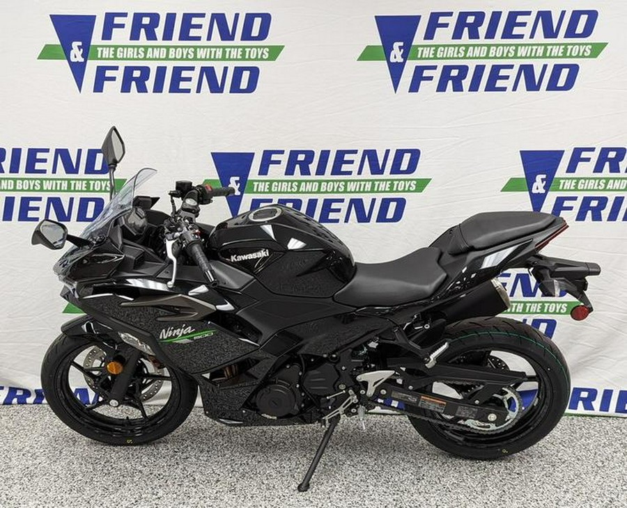 2024 Kawasaki Ninja® 500