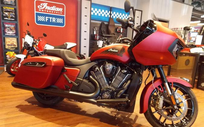 2024 Indian Motorcycle® Challenger® Dark Horse® Sunset Red Smoke