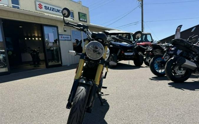 2026 Triumph Speed 400 Pearl Metallic WhitePhantom Black