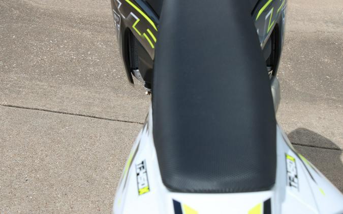 2026 TF 450-X - Triumph