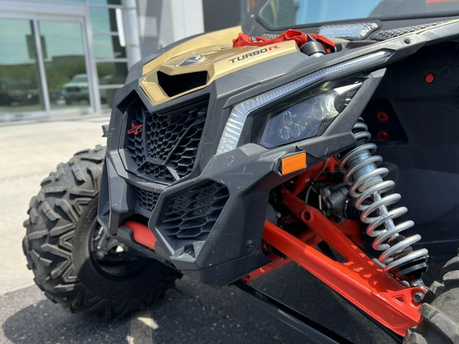 2017 Can-Am Maverick X3 X RS Turbo R Gold & Can-Am Red