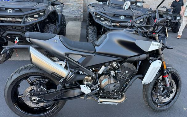2025 Husqvarna Motorcycles SVARTPILEN 801