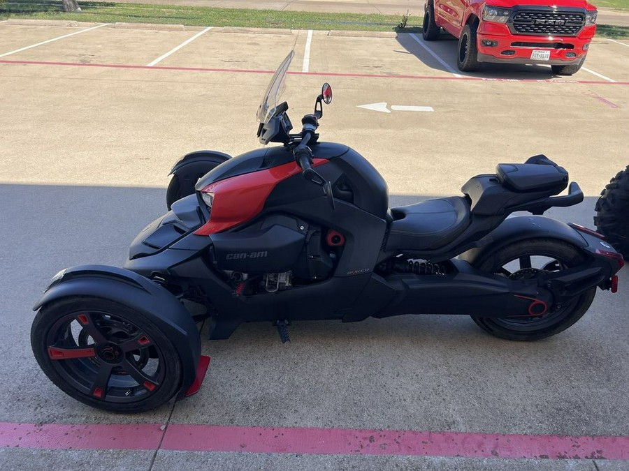 2019 Can-Am® Ryker 900 ACE™