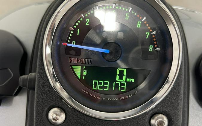 2011 Harley-Davidson Street Bob FXDB