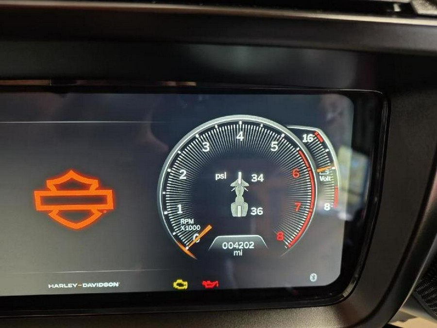 2025 Harley-Davidson® FLHXU - Street Glide® Ultra