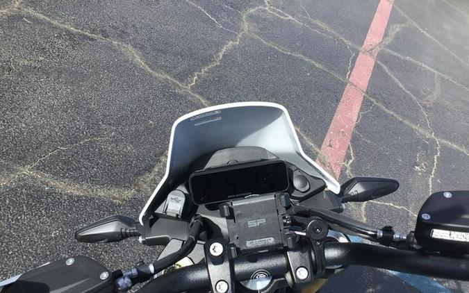 2026 BMW R 12 G/S Light White